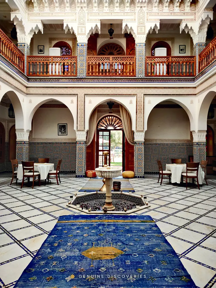 Luxury & Private